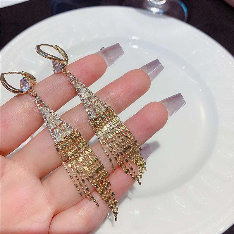 Luxury Shiny Zircon Long Tassel Earrings for Women Exquisite Black Water Drop Earrings Girls Bridal Party Wedding Jewelry Gift