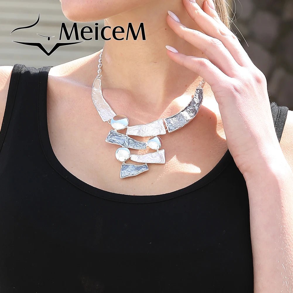 New in Fashion Woman Luxury Large Neck Women'S Necklace Set Vintage Decoration Necklaces Pendants for Women 2023 Jewelry - Bela Fils BoutiqueBela Fils Boutique