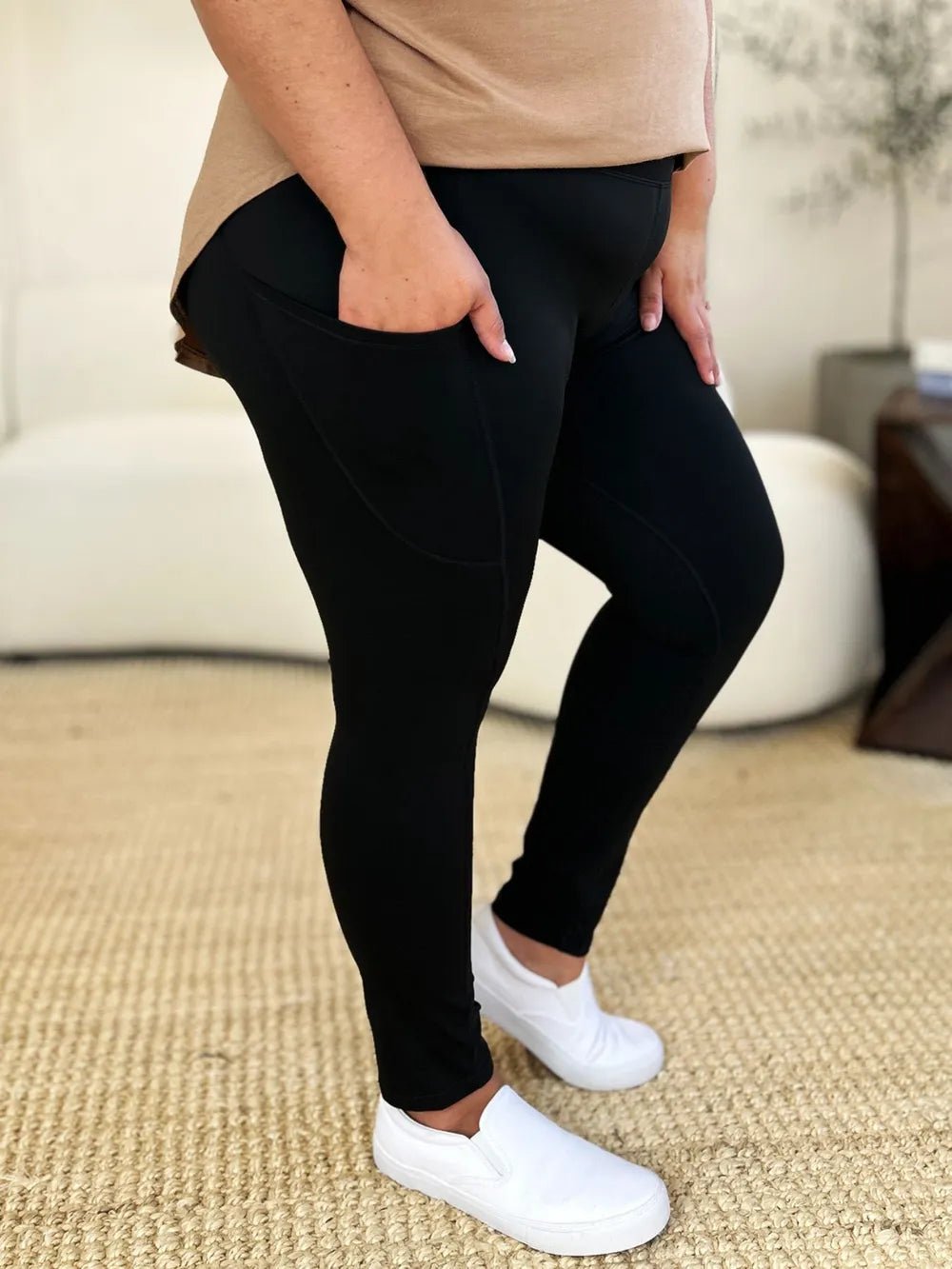 Wide Waistband Sports Leggings - Bela Fils BoutiqueBela Fils Boutique